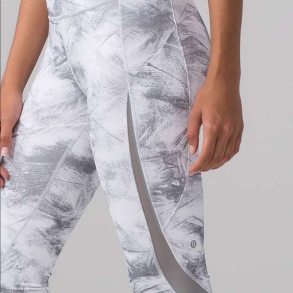 Lululemon Pace Perfect  17”  size 6 Luxtreme brushed grey & excellent condition - Picture 13 of 16